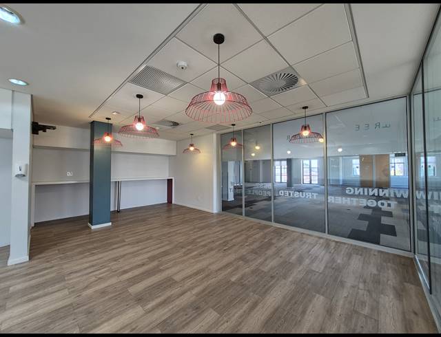 902M² OFFICE TO LET IN ILLOVO